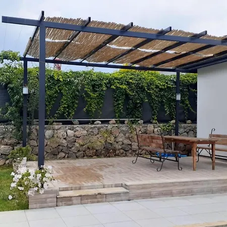 Colorful With Private Pool And Garden In Fethiye 빌라 *